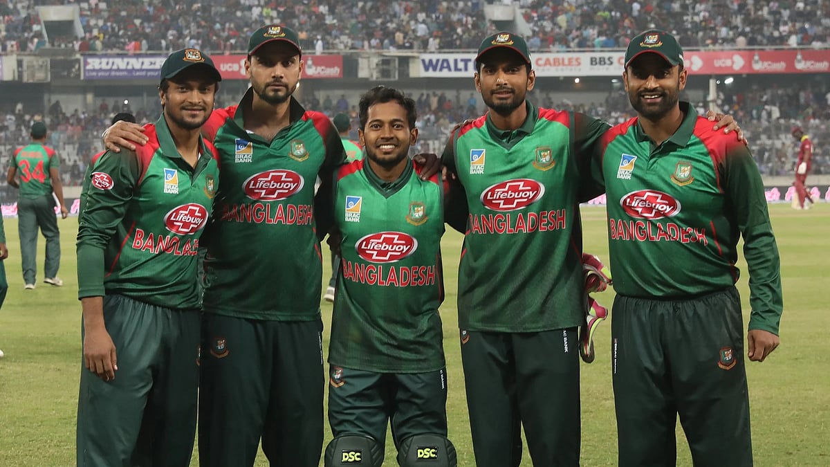 বাংলাদেশের সাবেক পাঁচ অধিনায়ক